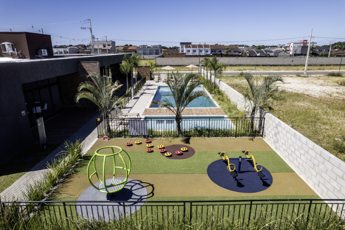 Condomínio Enseada -bairro Espinheiros