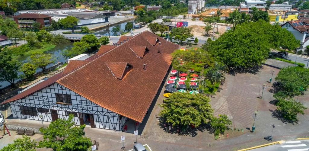Mercado Municipal Joinville - Praça e mercado público